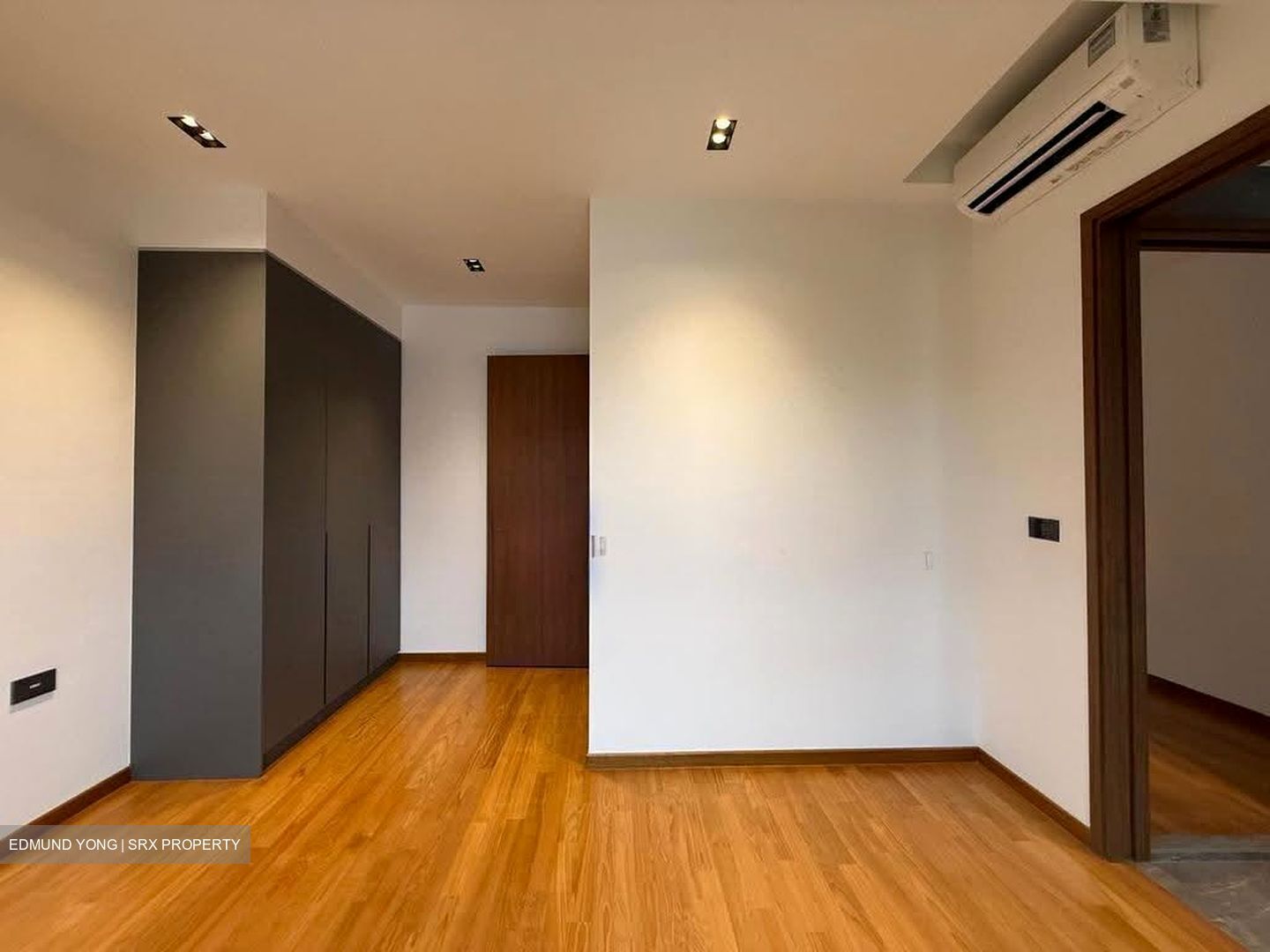 Sembawang Straits Estate (D27), Terrace #627457561